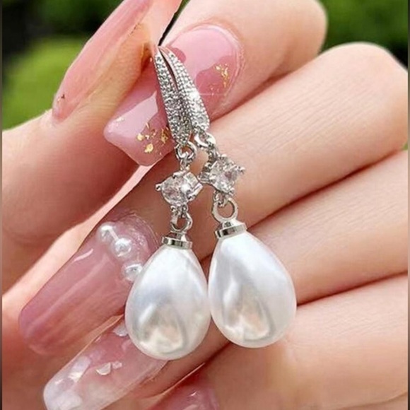 Pearl Earrings Gold Pearl Bridal Earrings Drop Wedding  Diamond Pearl Tear Drop Earrings